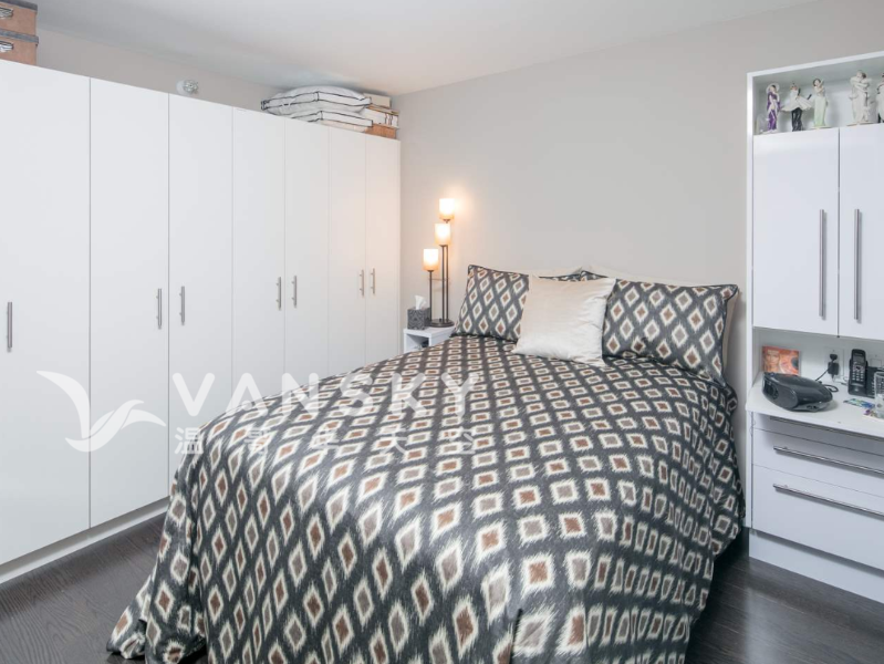 220916172137_999 Seymour 3.png